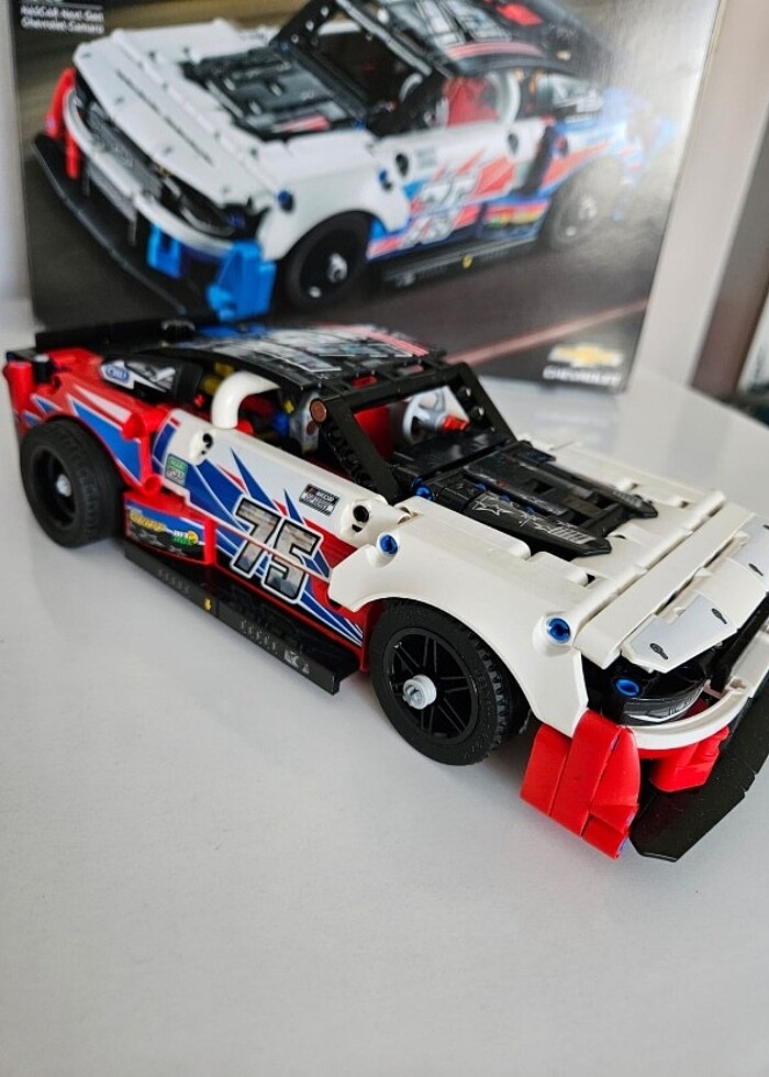 LEGO Tecnic Nascar Chevrolet Camaro - Görsel 4
