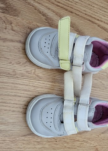 Minipicco Ortopedik Çocuk Gri Pastel Cırtlı Spor Ayakkabı - Görsel 3