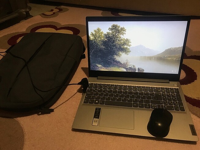 Lenovo laptop , hp çantası , phılıps mouse fare