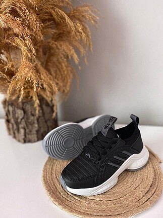 34 Beden gri Renk Adidas çocuk ayakkabı