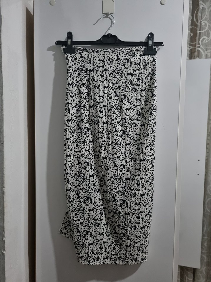 Koton Vücuda Oturan Beyaz Midi Etek - Görsel 3