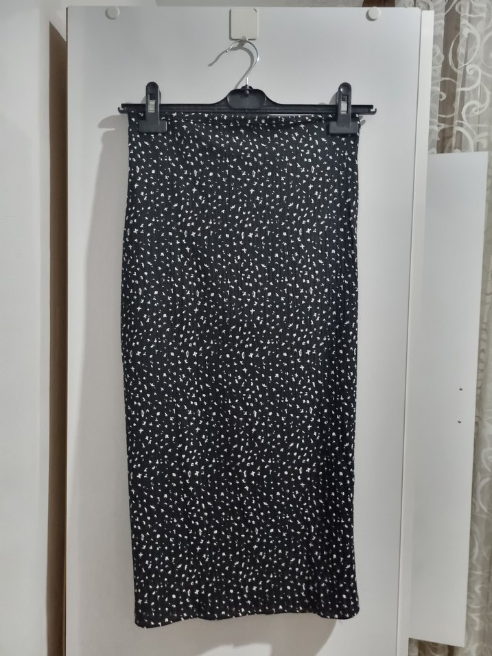 Siyah Vücuda Oturan Kalem Etek - Görsel 3