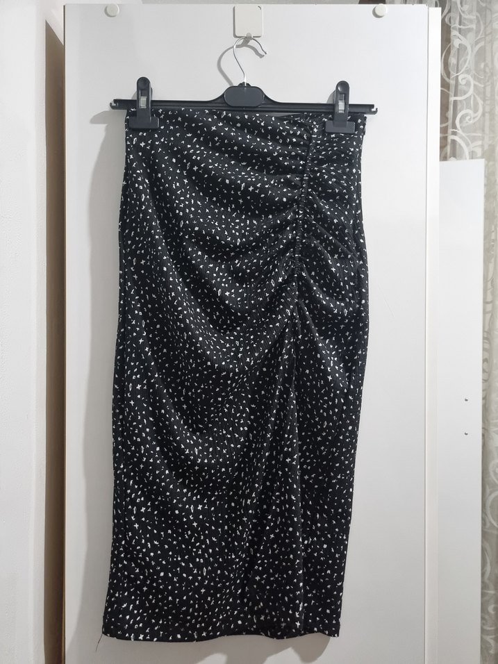 Siyah Vücuda Oturan Kalem Etek - Görsel 2