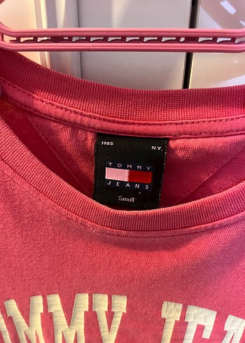 Tommy Jeans Pembe Baskılı Kadın Tişört - Görsel 3