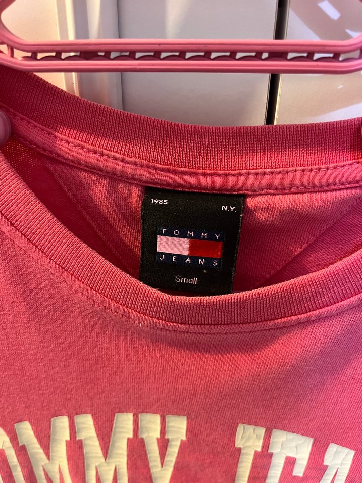 Tommy Jeans Pembe Baskılı Kadın Tişört - Görsel 3