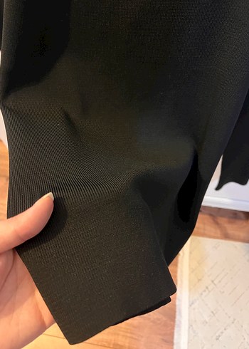 IPEKYOL Siyah V Yaka Uzun Kollu İnce Örgü Kazak - Görsel 3