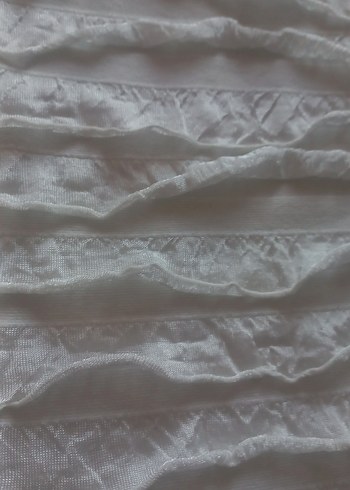 siyah Üst ve Pilili Beyaz Midi Elbise - Görsel 2