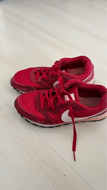 Nike spor ayakkabı