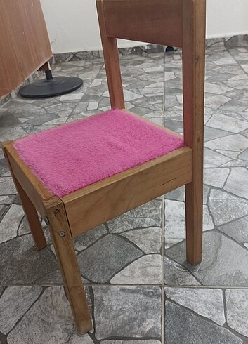 Çocuk sandalye