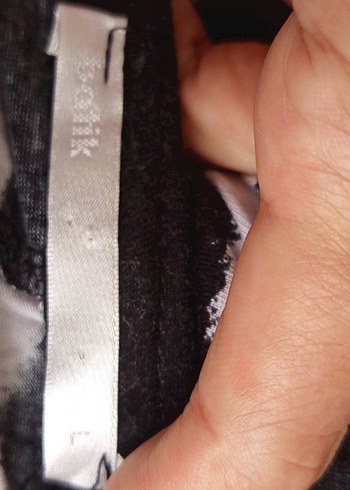 l Beden siyah Renk Zebra Desenli Uzun Askılı Piliseli Elbise