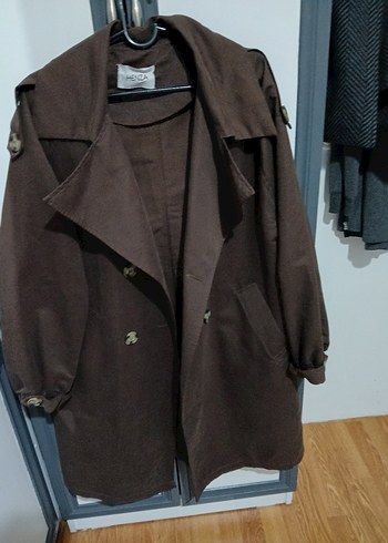 Stradivarius Düğmeli Kahverengi Süet Midi Trençkot