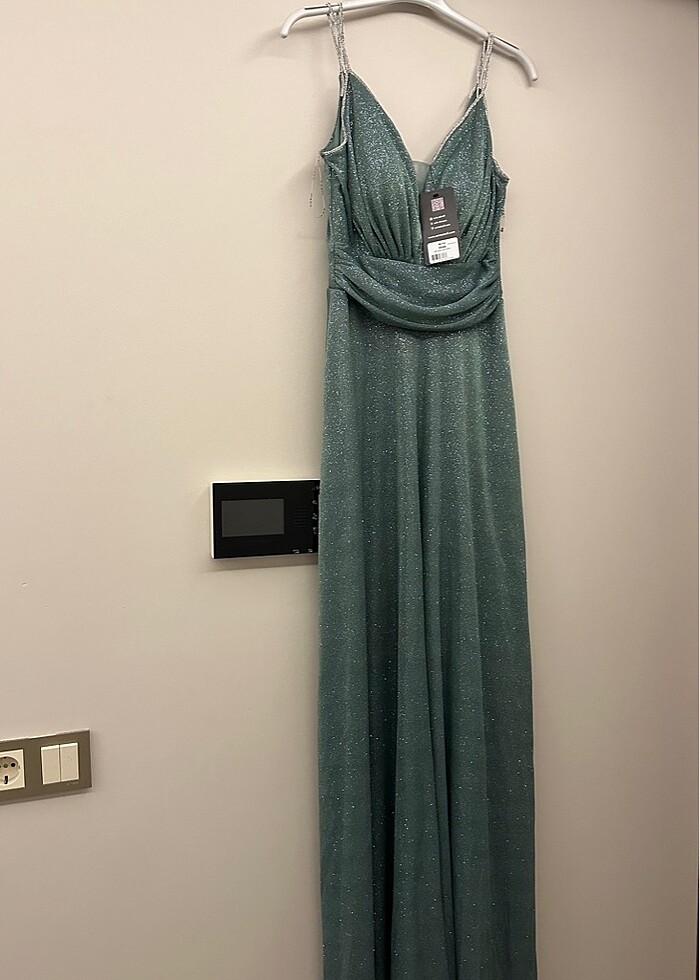 Yeşil simli elbise - Görsel 4