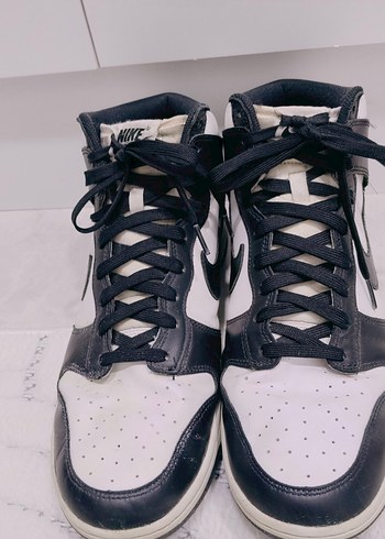 Nike Kadın Siyah Beyaz Bağcıklı Spor Ayakkabı - Görsel 3