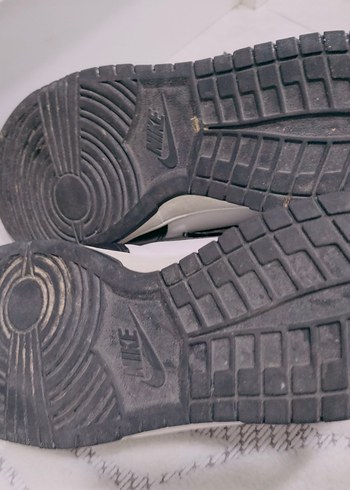 Nike Kadın Siyah Beyaz Bağcıklı Spor Ayakkabı - Görsel 6