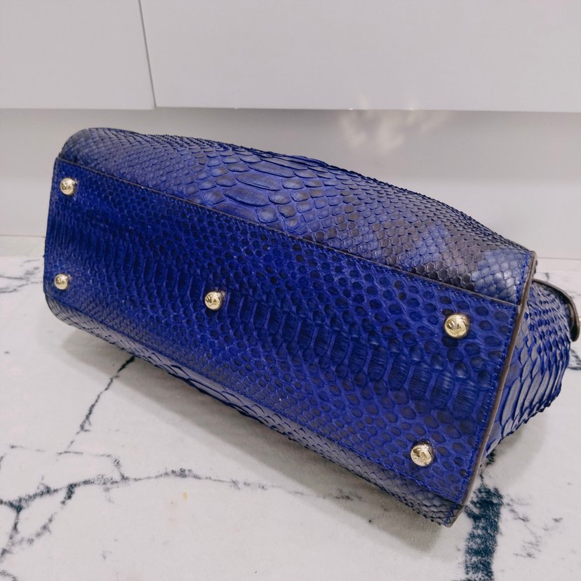 FENDİ vintage orjinal Mavi Yılan Desenli Deri Kadın Çanta - Görsel 4