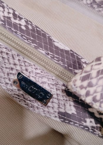 HOTİÇ Zincir Detaylı Kahverengi Yılan Derisi Desenli Kadın Çanta - Görsel 6