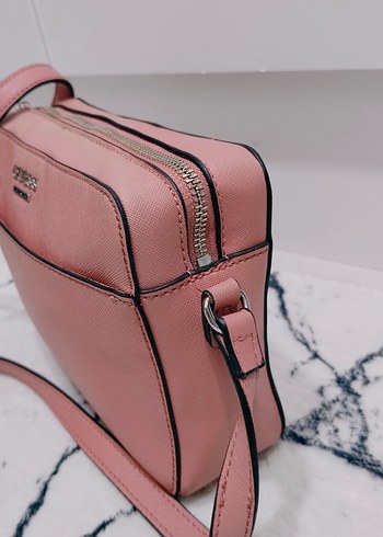 Guess Pudra Pembe Deri Kadın Çapraz Çanta - Görsel 2
