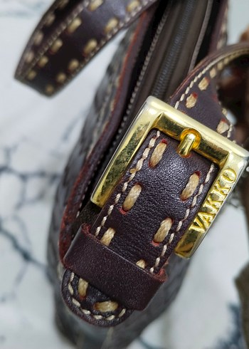 VAKKO Kahverengi Deri Kare Desenli Kadın Çanta - Görsel 4