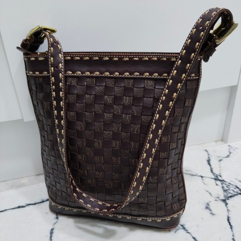 VAKKO Kahverengi Deri Kare Desenli Kadın Çanta - Görsel 2