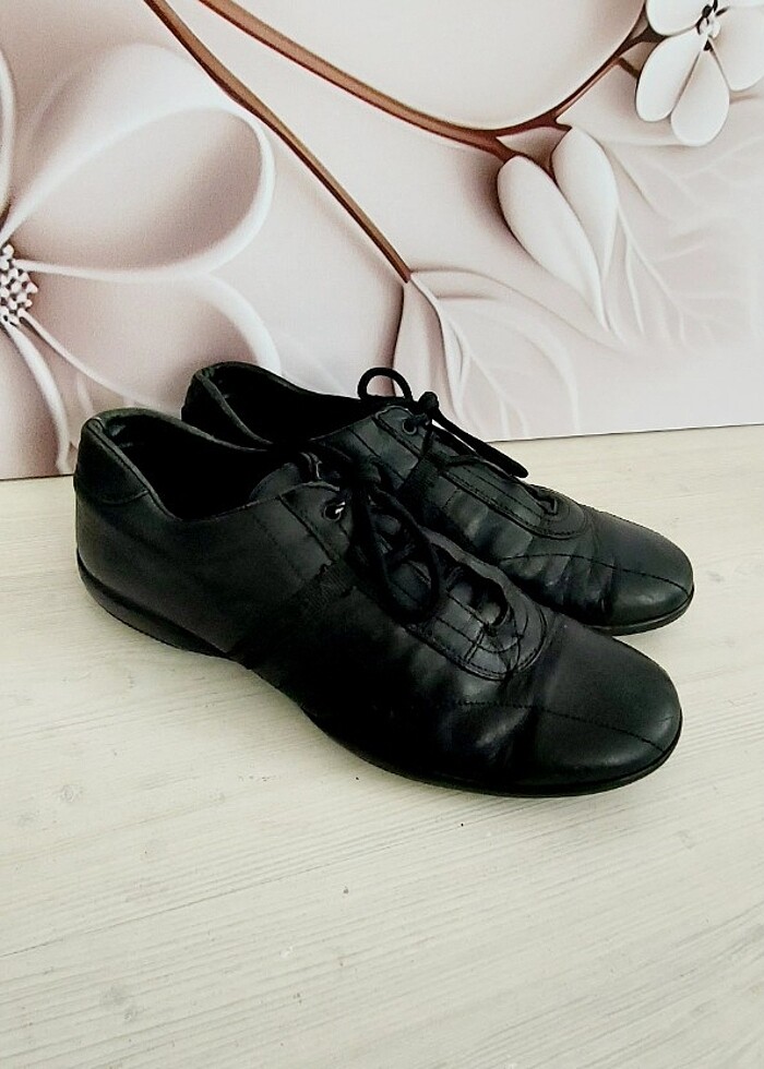 Prada 42 no ic ve dış gercek deri. Orjinal - Görsel 2