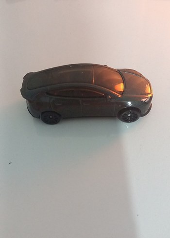 Beden hotweels Tesla model y