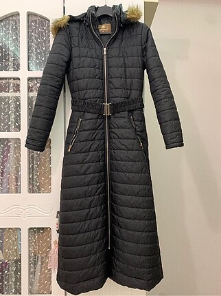 Siyah Şişme Mont