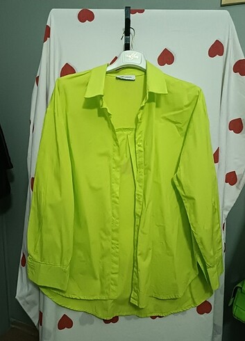 Neon gömlek 