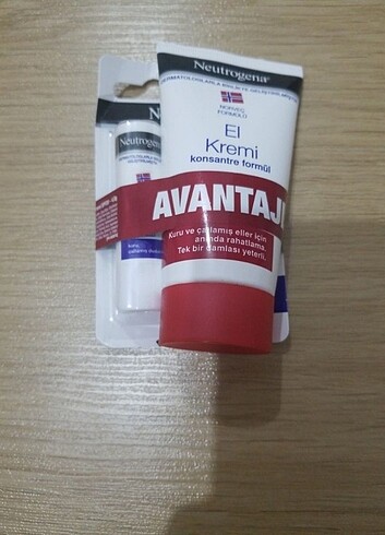 Neutrogena el kremi ve dudak bakım kremi