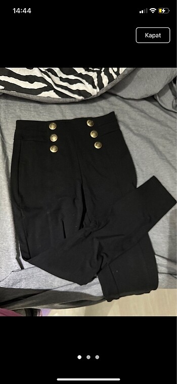 Zara tayt