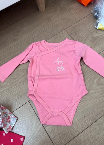 6 Ay Beden Uzun Kollu Renkli Baskılı Bebek Body