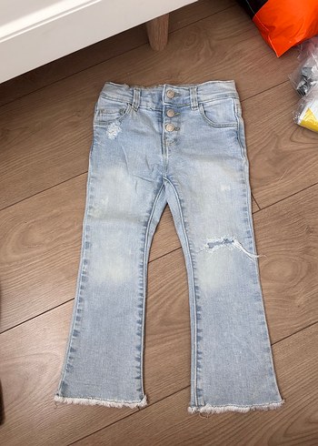 Düğmeli Bol Kesim Kız Çocuk Kot Pantolon