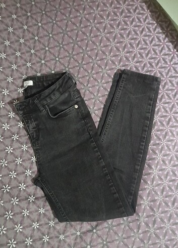 Twist skinny jean