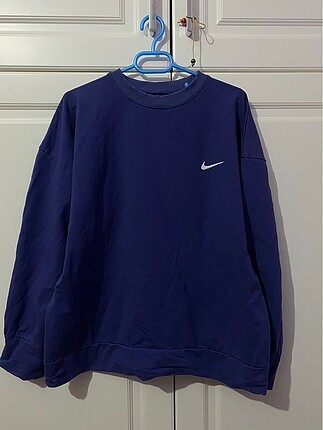 Nike Orijinal değildir : ) Oversizedir <3