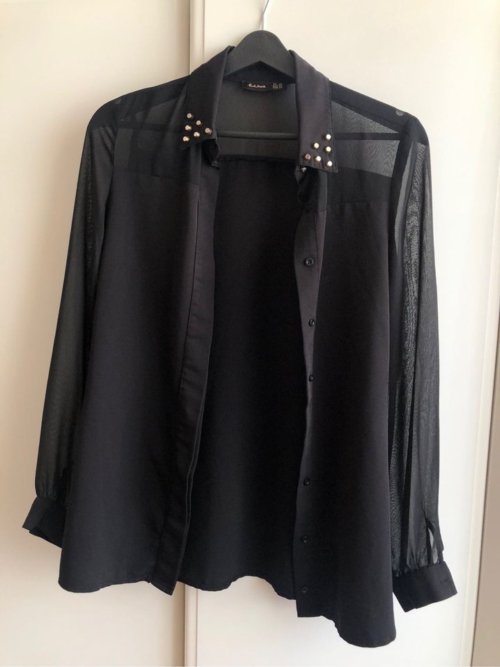 Siyah Düğmeli Gotik Kadın Gömlek - Görsel 3