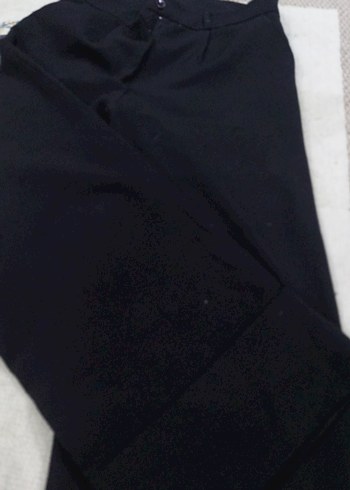 Düğmeli Siyah Midi Kadın Pantolon - Görsel 4