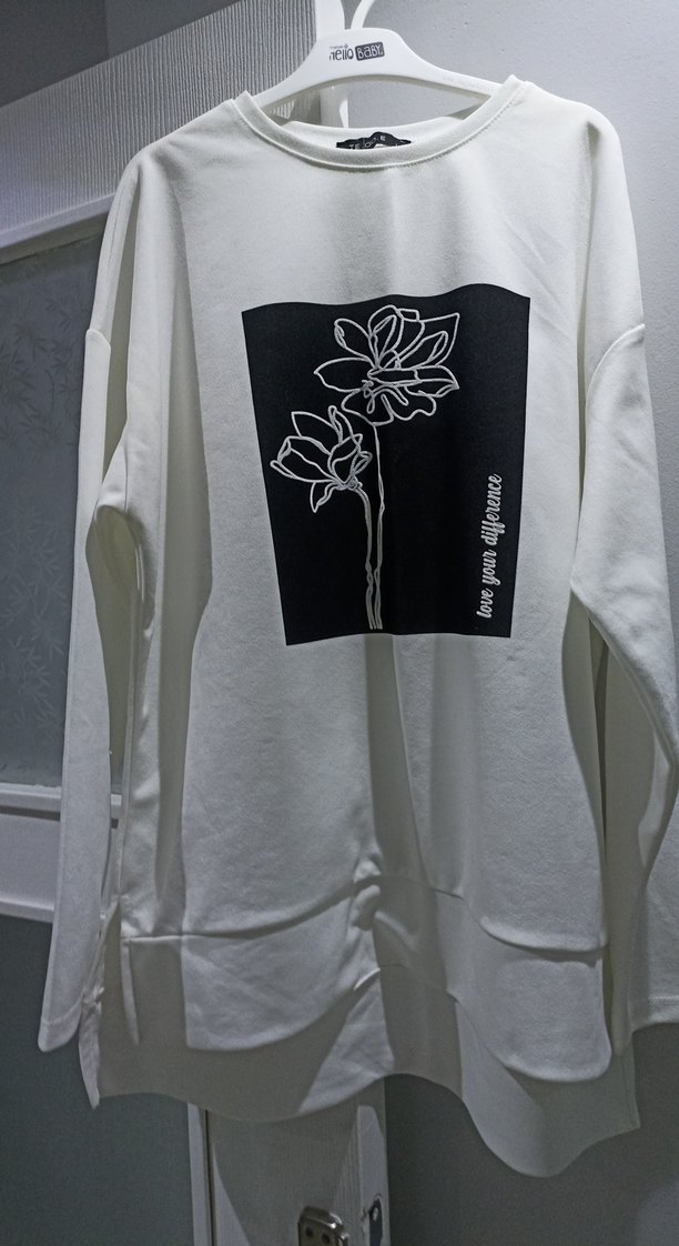 Beyaz Baskılı Düğmeli Kadın Sweatshirt - Görsel 2