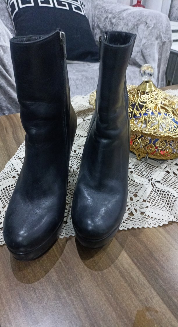 Kilitli Siyah Deri Platform Topuklu Bot - Görsel 2