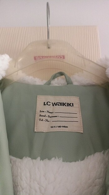 LC Waikiki Kadın mont 