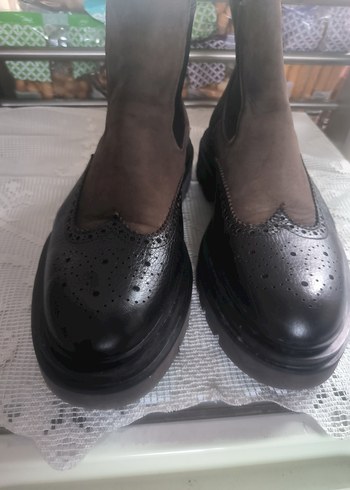 Diğer Sehirli Siyah Brogue Cizme Rahat Ve Sik