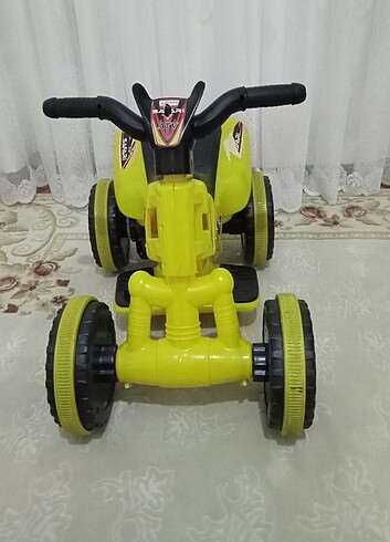 Beden ÇOCUK AKÜLÜ ARABA