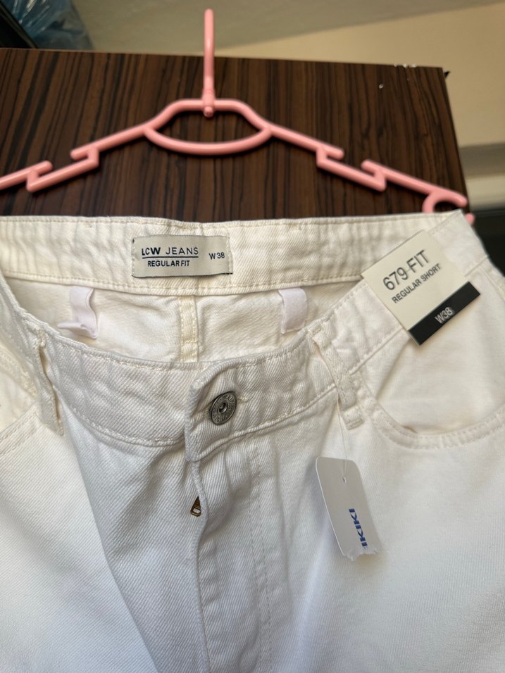 Beyaz Keten Mini Hamile Şortu - Görsel 2