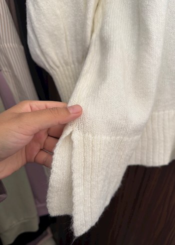 LC Waikiki Beyaz Örgü Rahat Kesim Kadın Kazak