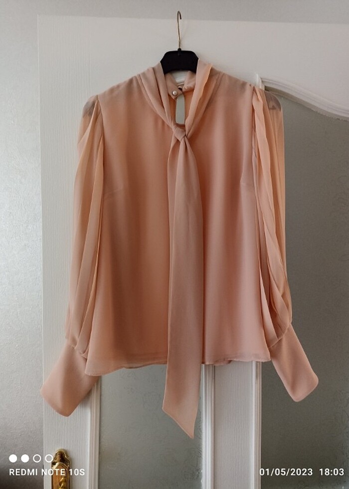 Astarlı şifon bluz - Görsel 3