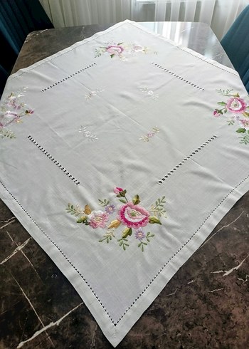  Beden beyaz Renk Nakışlı Vintage Beyaz Masa Örtüsü