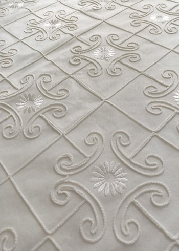 Geleneksel Beyaz Nakışlı Masa Örtüsü - Görsel 7