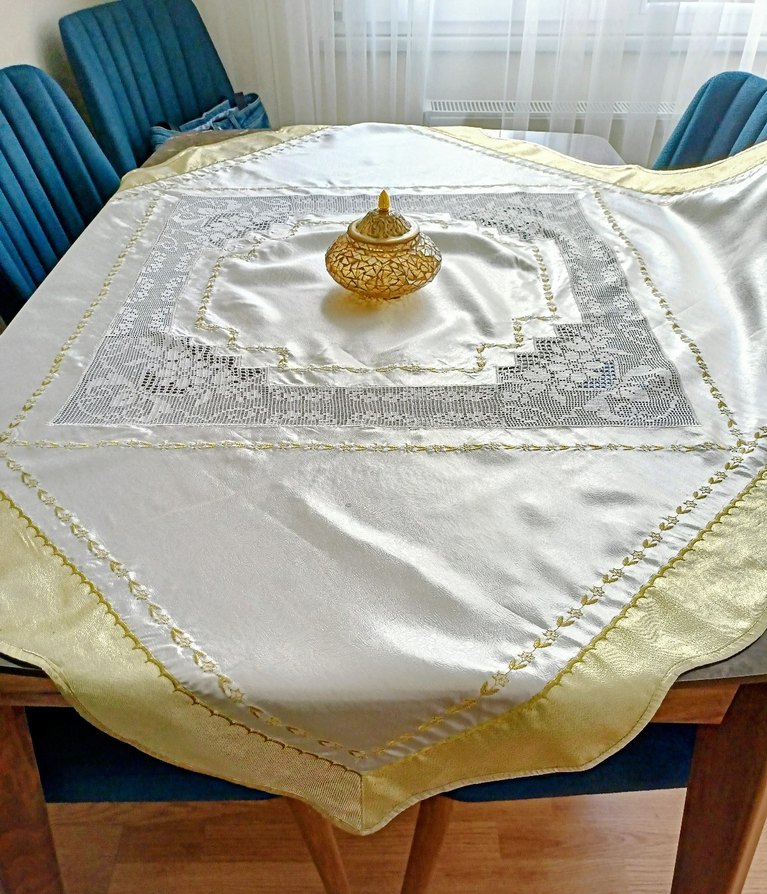 DANTEL SATEN Nakışlı Beyaz Parlak Masa Örtüsü - Görsel 5