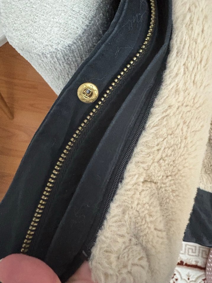 Siyah Peluş Astarlı Kadın Kaban pull and bear - Görsel 4