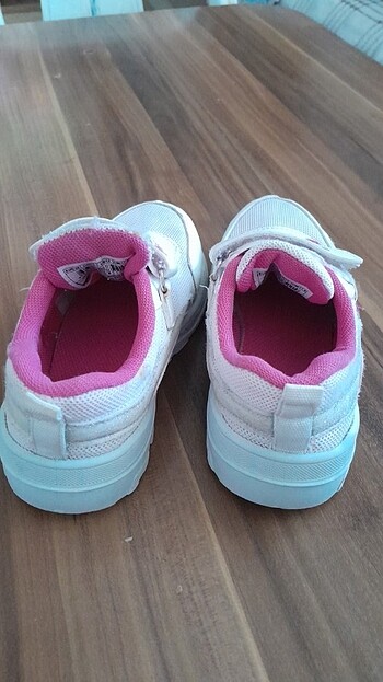 LC Waikiki Lol Lisensi Kız Sport Ayyakkabı 29