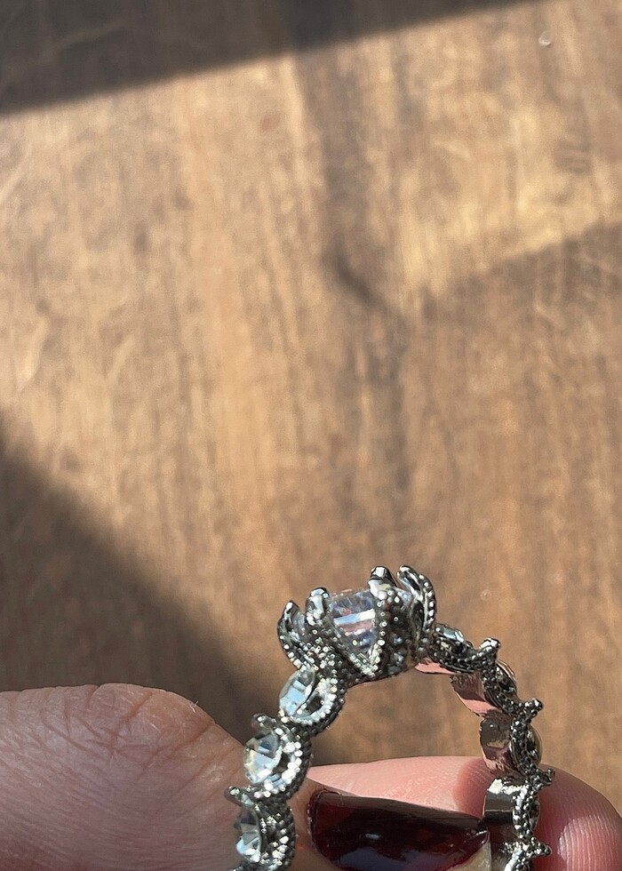 Göz alıcı yüzük - Görsel 3