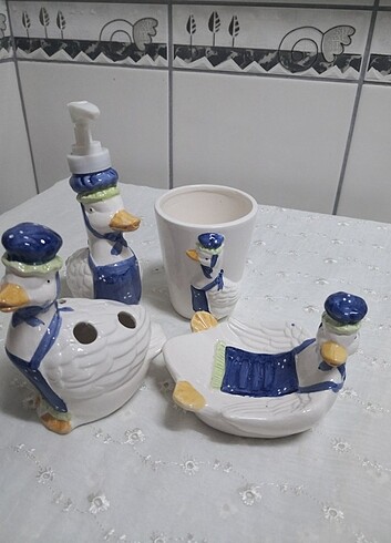 Banyo Seti 4'lü